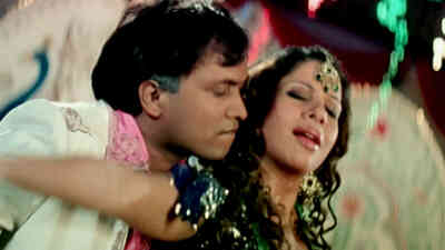 Main Chamak Odhni Daal Chali